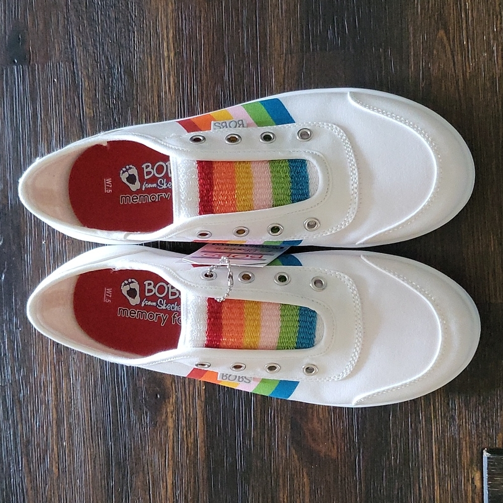 Sketchers. Size 7.5. - Picture 3 of 3